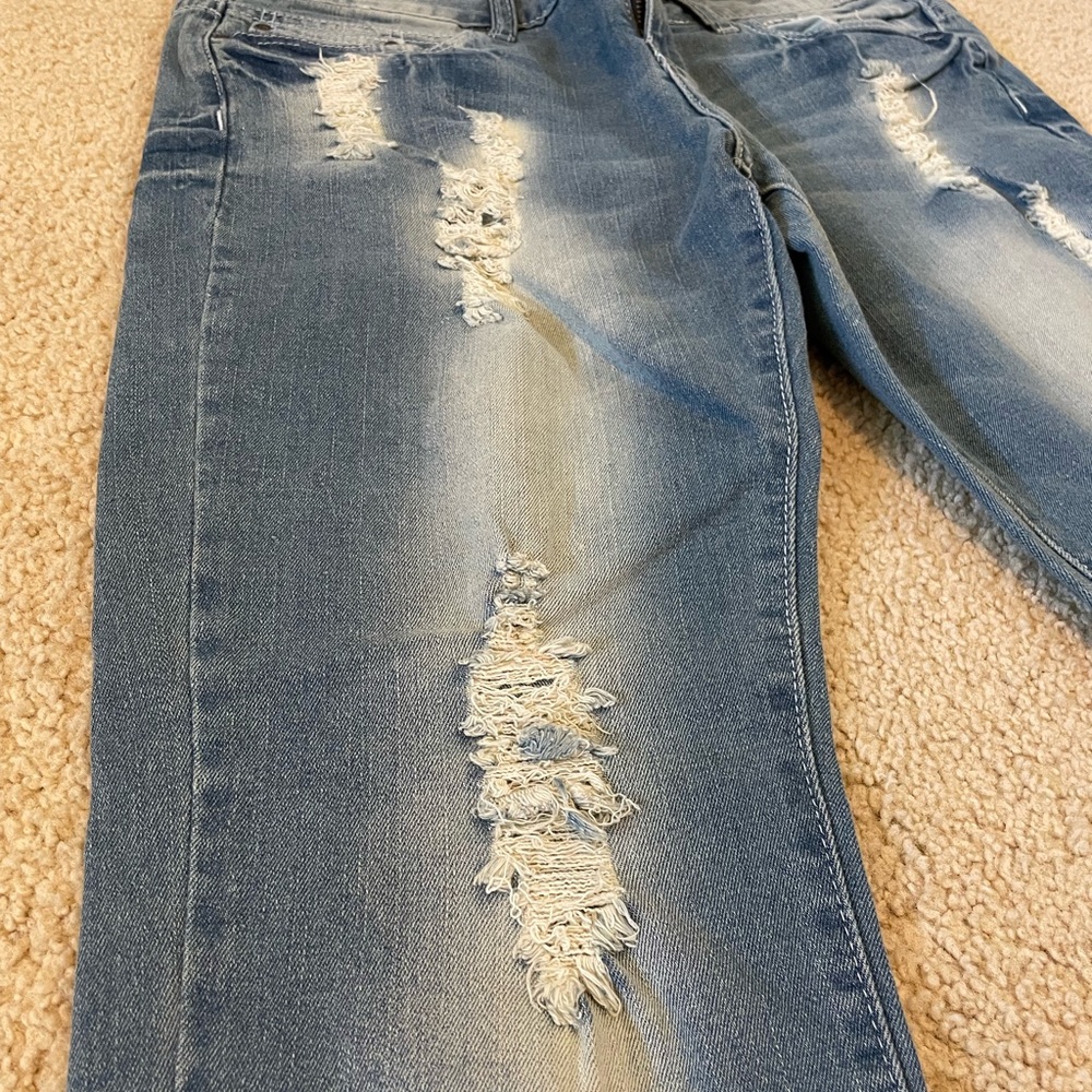Red Rivet Wide Leg Jeans - Short - Picture 2 of 6